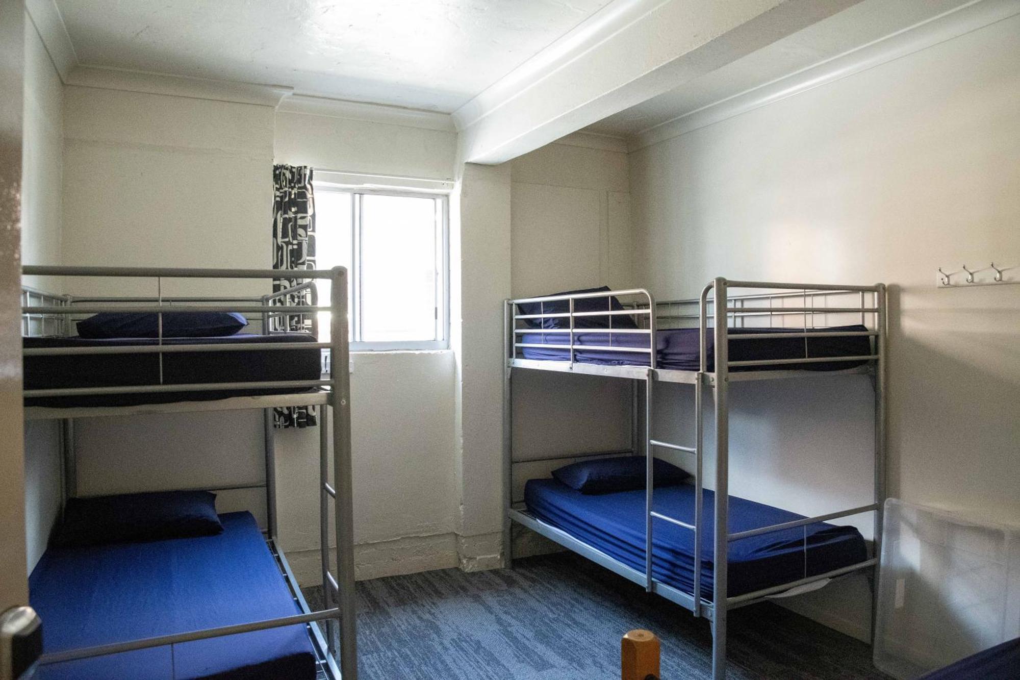 Хостел Habitat Backpackers Брисбен Экстерьер фото
