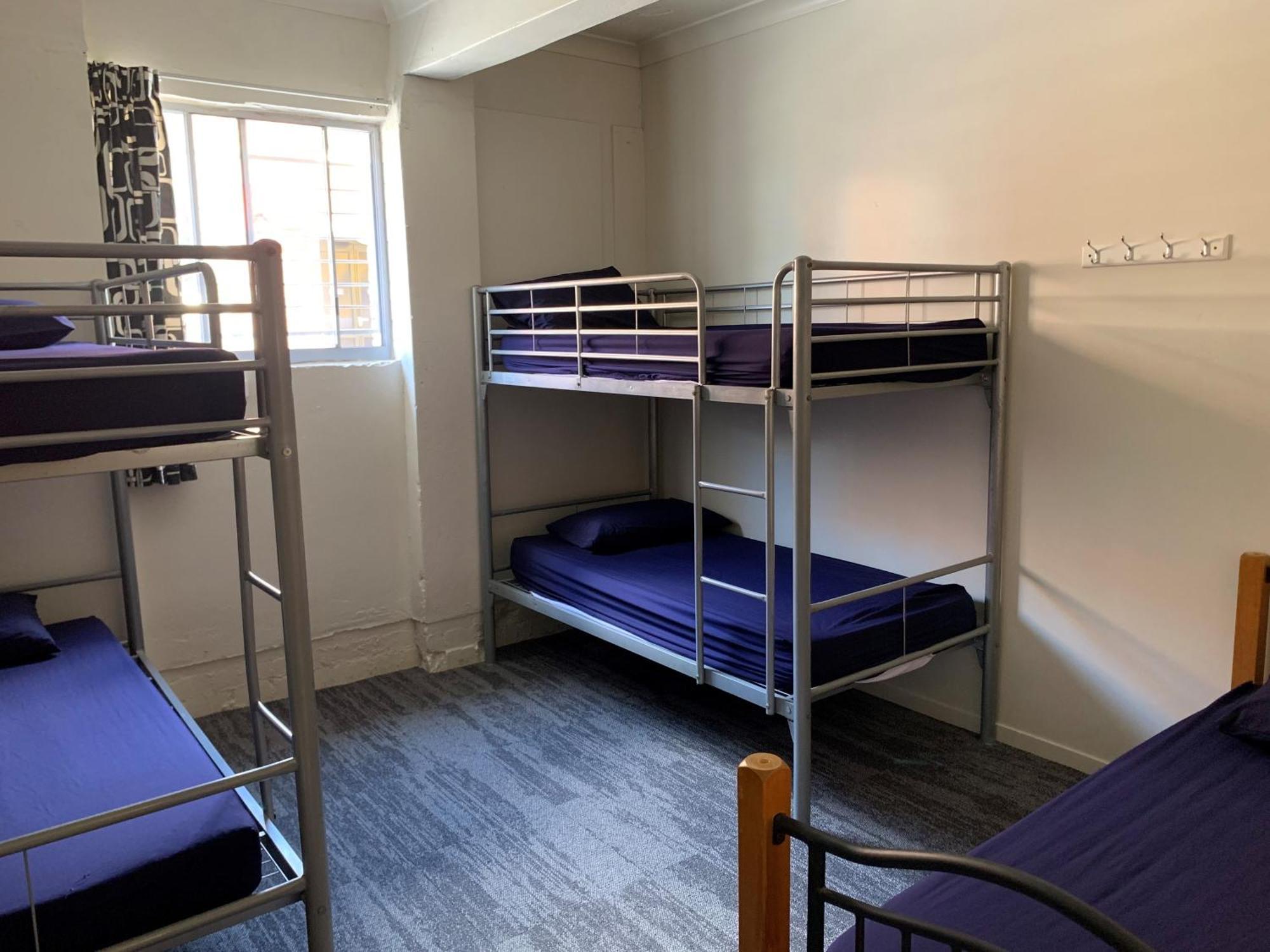 Хостел Habitat Backpackers Брисбен Экстерьер фото